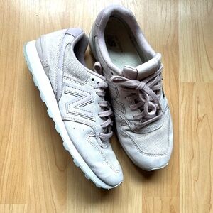 Size 7 - New Balance Womens 696 Faded Rose Walking/Running Suede Leather Sneaker